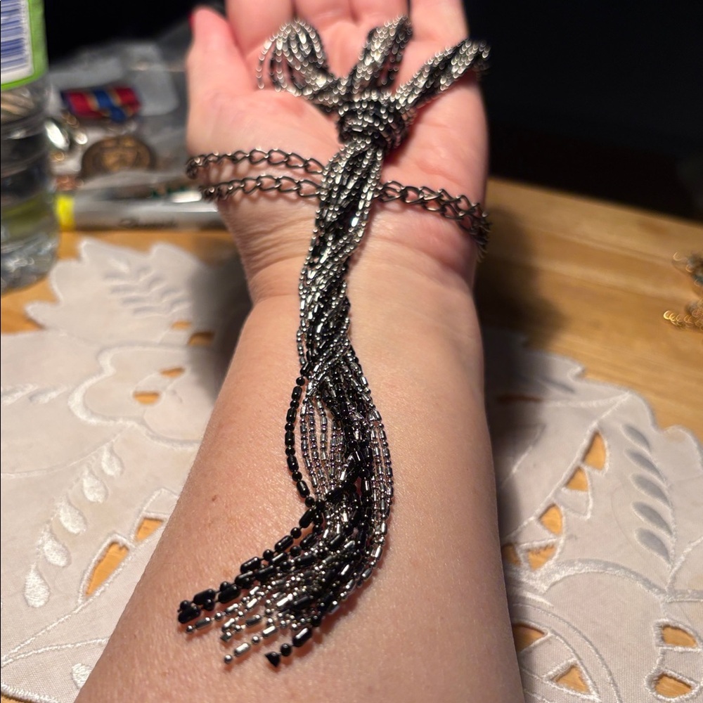 054)Two tone long elegant chain